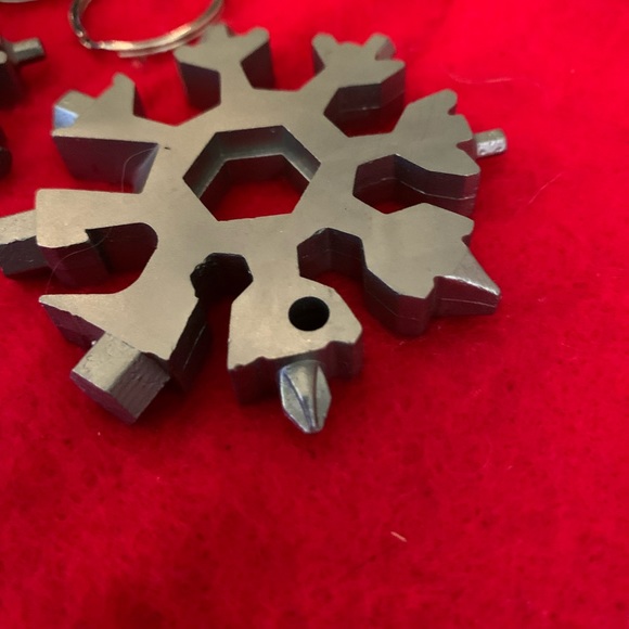 Multi Purpose Tool Keychain - Picture 3 of 6